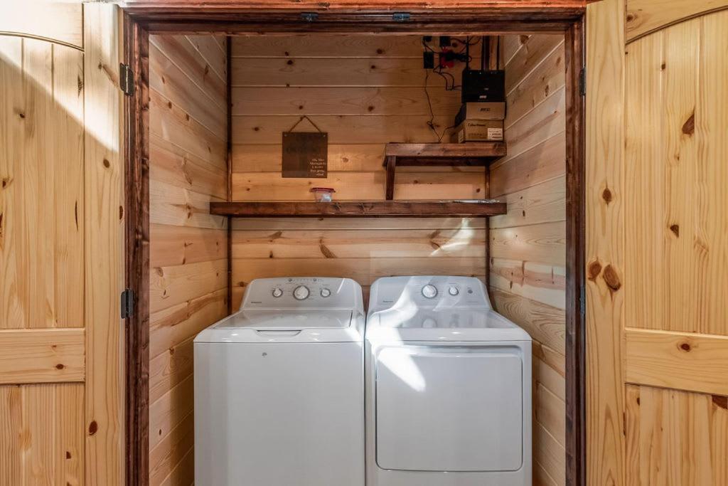 Large Luxury 2Br Cabin W Hot Tub Double Trouble Was Designed For Fun Comfort And Memories Minutes From Buzzling Hochatown And Beautiful Beaver Bend State Park Broken Bow Exterior foto